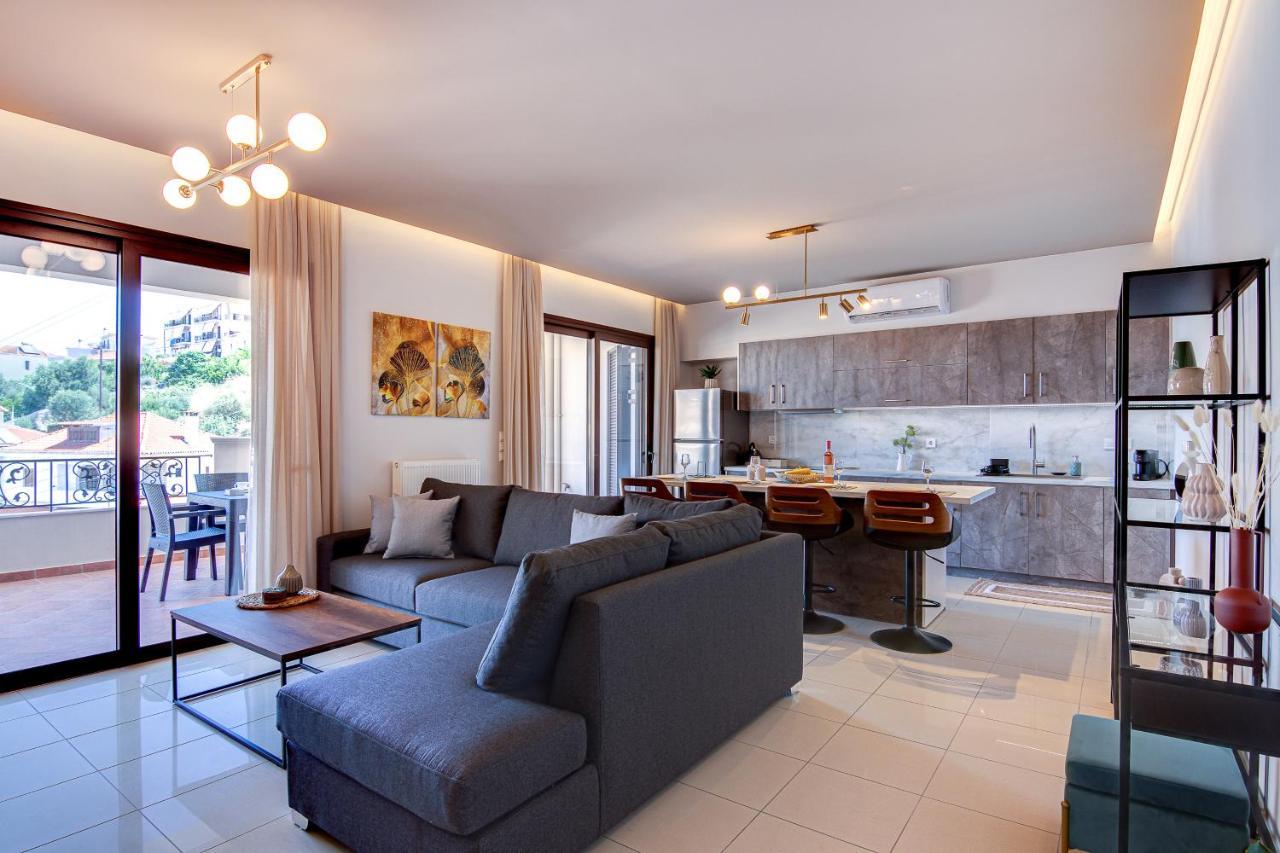 Agapi'S Luxury Apartment ไปโลส ภายนอก รูปภาพ