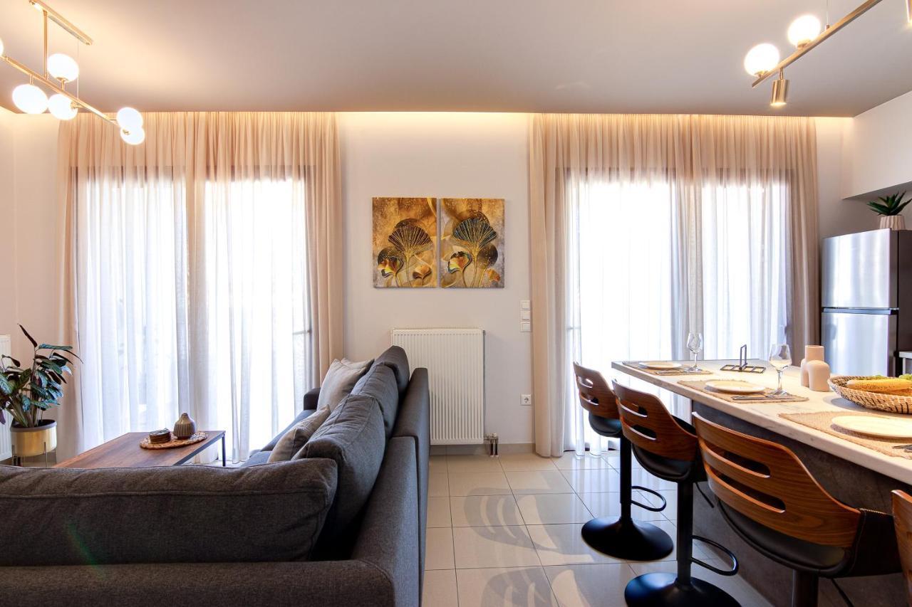 Agapi'S Luxury Apartment ไปโลส ภายนอก รูปภาพ