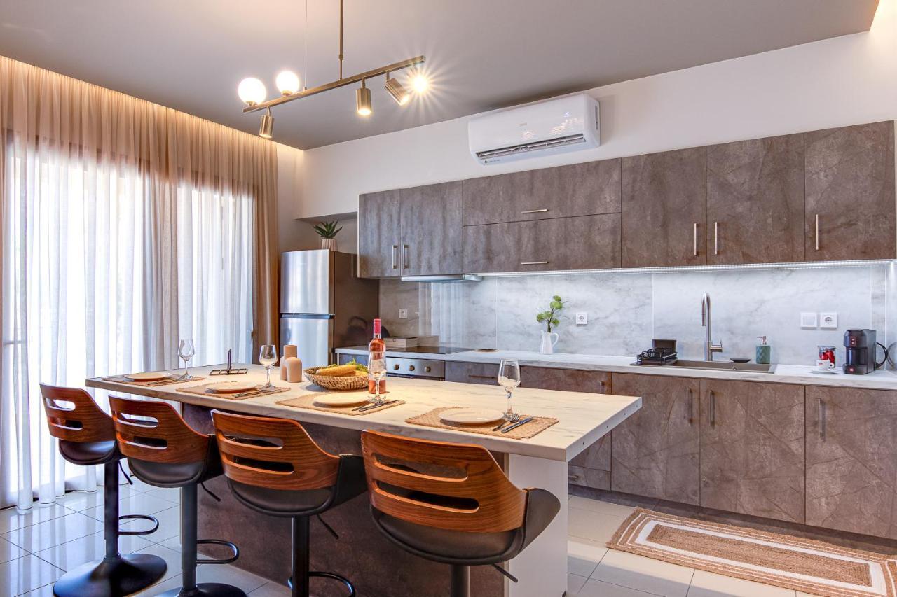 Agapi'S Luxury Apartment ไปโลส ภายนอก รูปภาพ