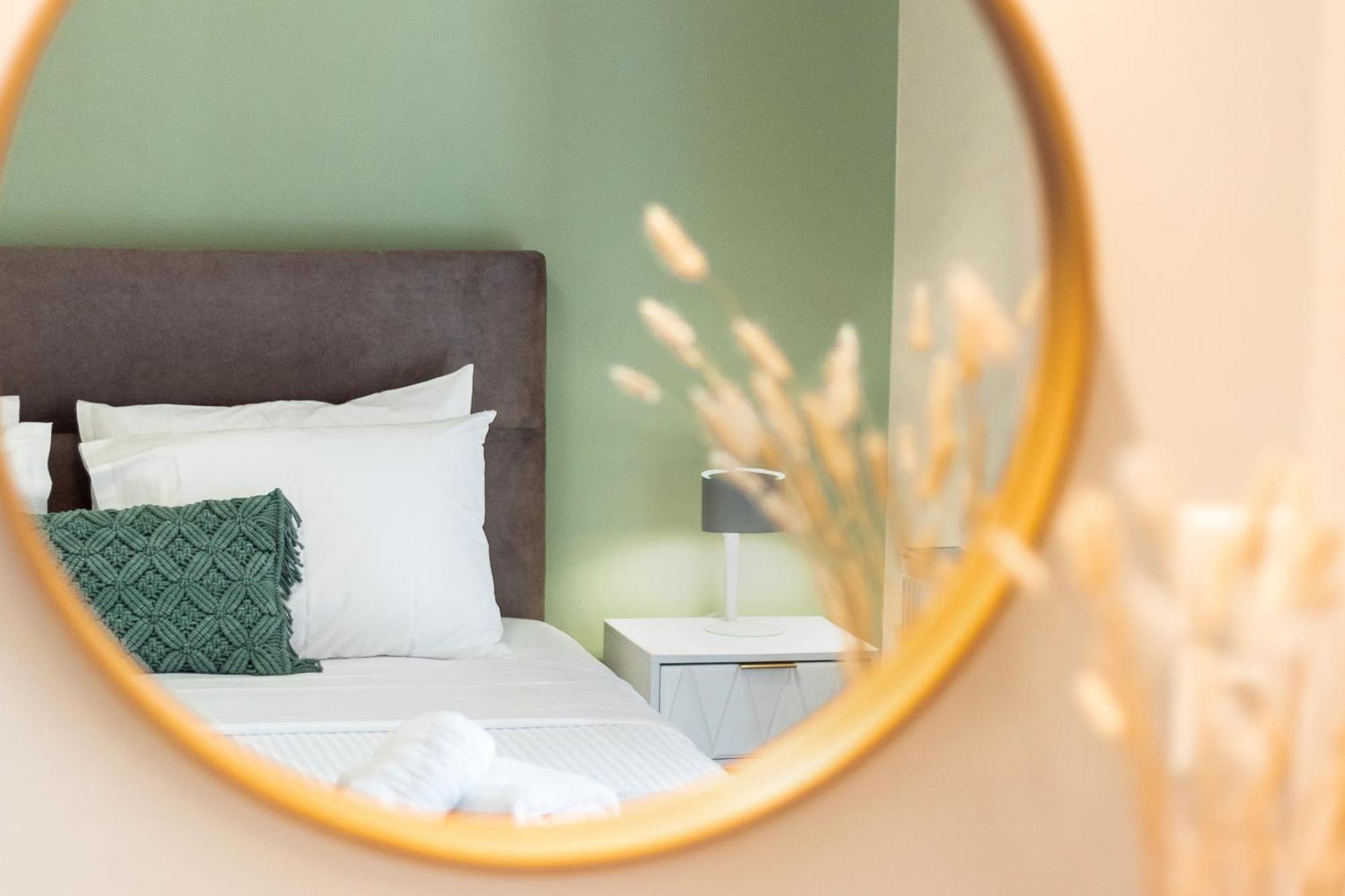 Agapi'S Luxury Apartment ไปโลส ภายนอก รูปภาพ