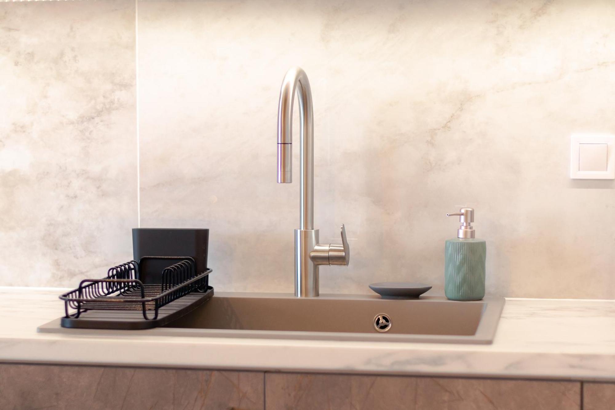 Agapi'S Luxury Apartment ไปโลส ภายนอก รูปภาพ